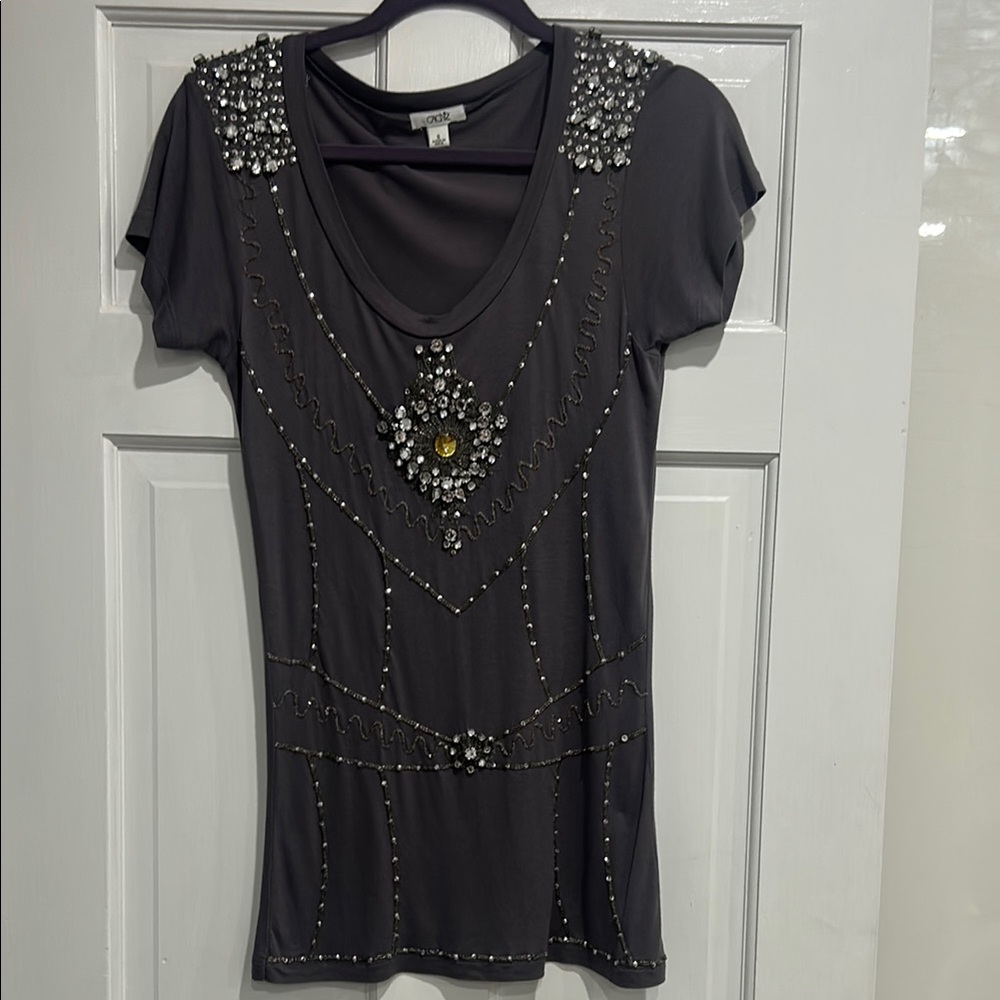 Cache Gray Embellished V-Neck Short Sleeve Tee